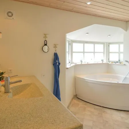 Semesterbostad Two-bedroom In Vaggerlose *