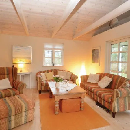 Two-bedroom In Vaggerlose Semesterbostad Bøtø By